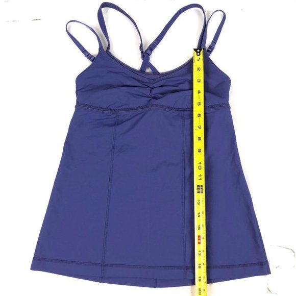 Lululemon women Tank Top Racer back size 6 - Picture 7 of 9